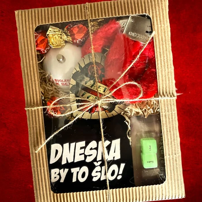 3554 Dárkový balíček Dneska by to šlo - trenky, pouta ...