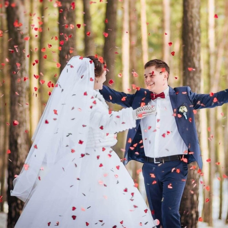 3652 Vystřelovací konfety srdíčka