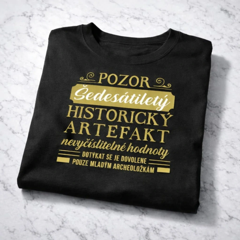4045 Vtipné tričko - Šedesátiletý artefakt vel. XL