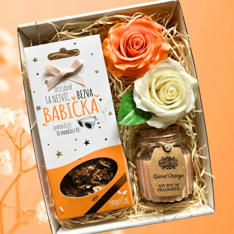 3709 Balíček pro babičku – čaj, svíčka a růže