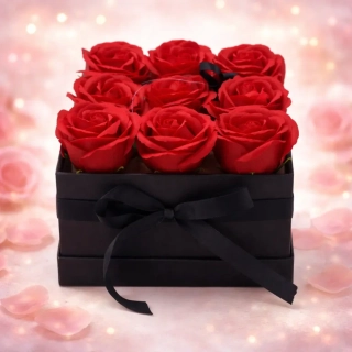 3078 Box mýdlových květů - 9 luxusních růží